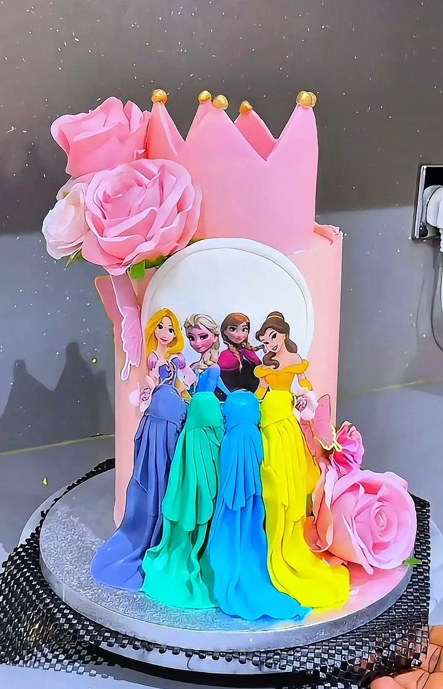 Princess garment cake