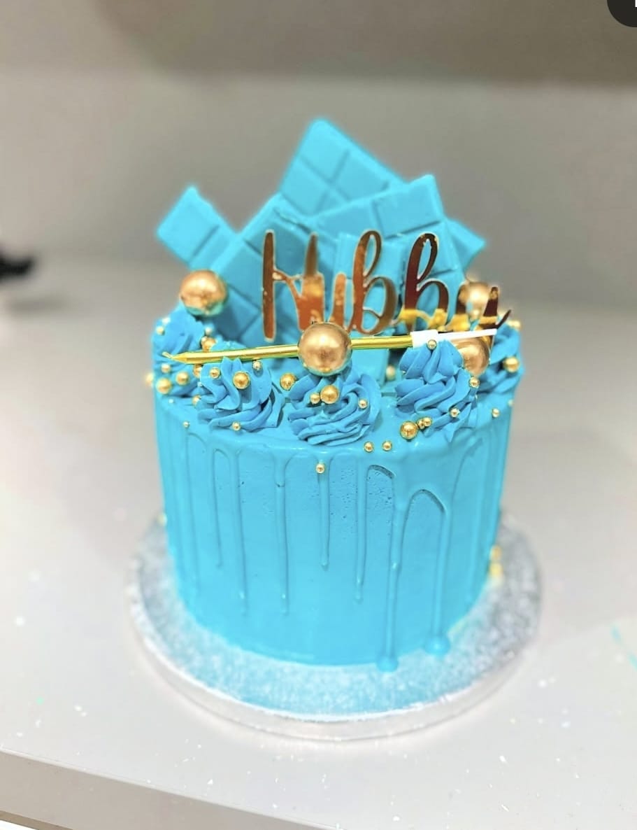Monochrome Cake n Drips