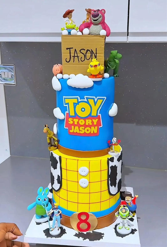 2 tier fondant Toy story