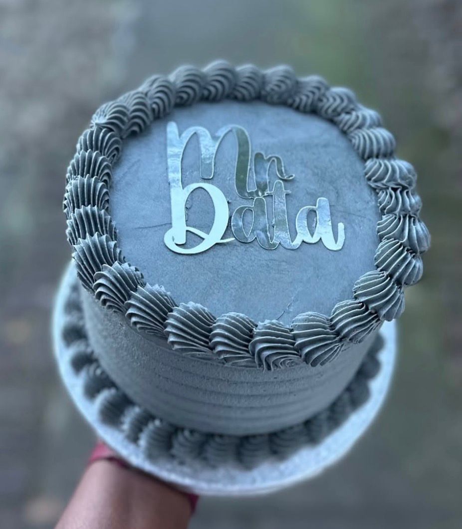 6” Signature Classic Cake